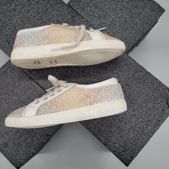 Michael Kors Girl Youth Sneakers Size 2Y - Picture 2 of 6